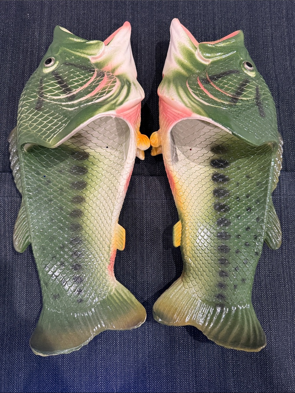 RIVERS EDGE BASS FISH SANDALS - Mens 10/10.5 - Green - Rubber Slides - NWOT